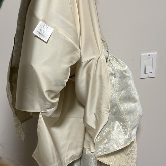 V. CHAPMAN VIRGINIA TIERED STRAPLESS CORSET MIDI DRESS - Picture 10 of 10